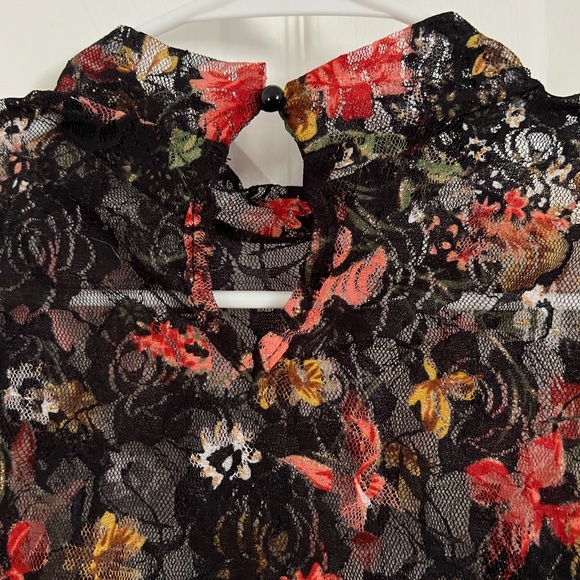 SHEIN floral mesh top - Picture 4 of 6